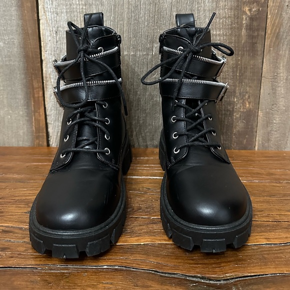 Mari A. Jordin Combat Boots Zip On Side with Ankle Strap Black Size 8.5 Women’s - Picture 8 of 17